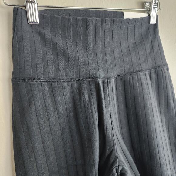 NEW Aerie Offline Black Ribbed High Waisted Go Bike Shorts - Picture 5 of 10